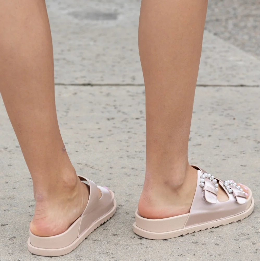 Jewel of the Sea Faux Pearl Buckle Slide Sandals - Picture 8 of 10